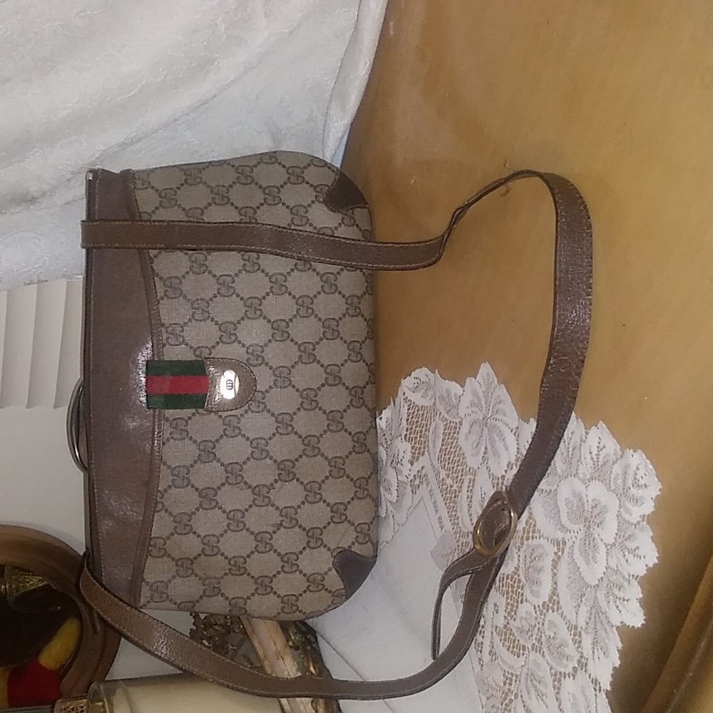 Gucci crossbody ☀☀FLASH SALE(☀☀